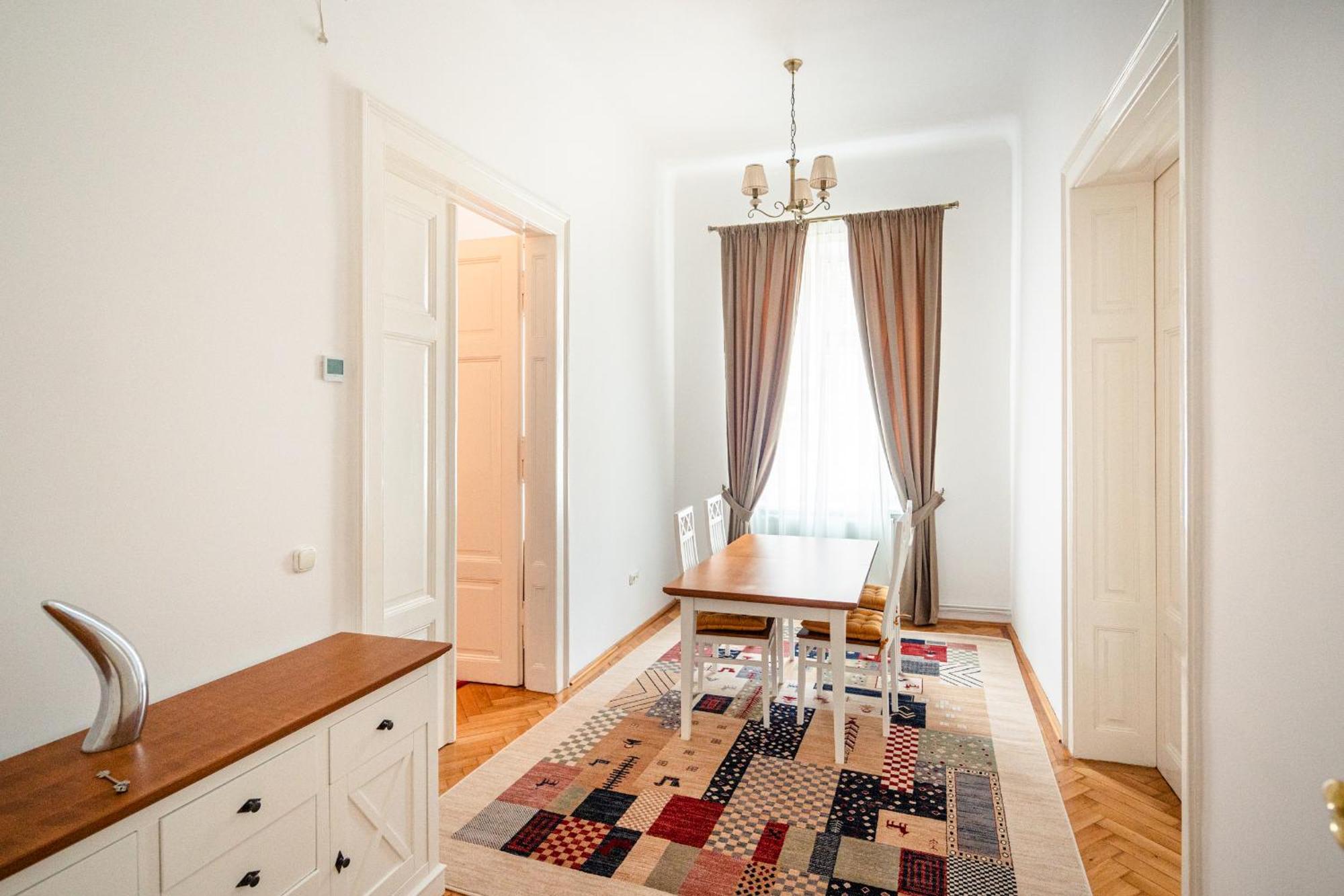 Casa Petra Apartment ซีบิว ภายนอก รูปภาพ
